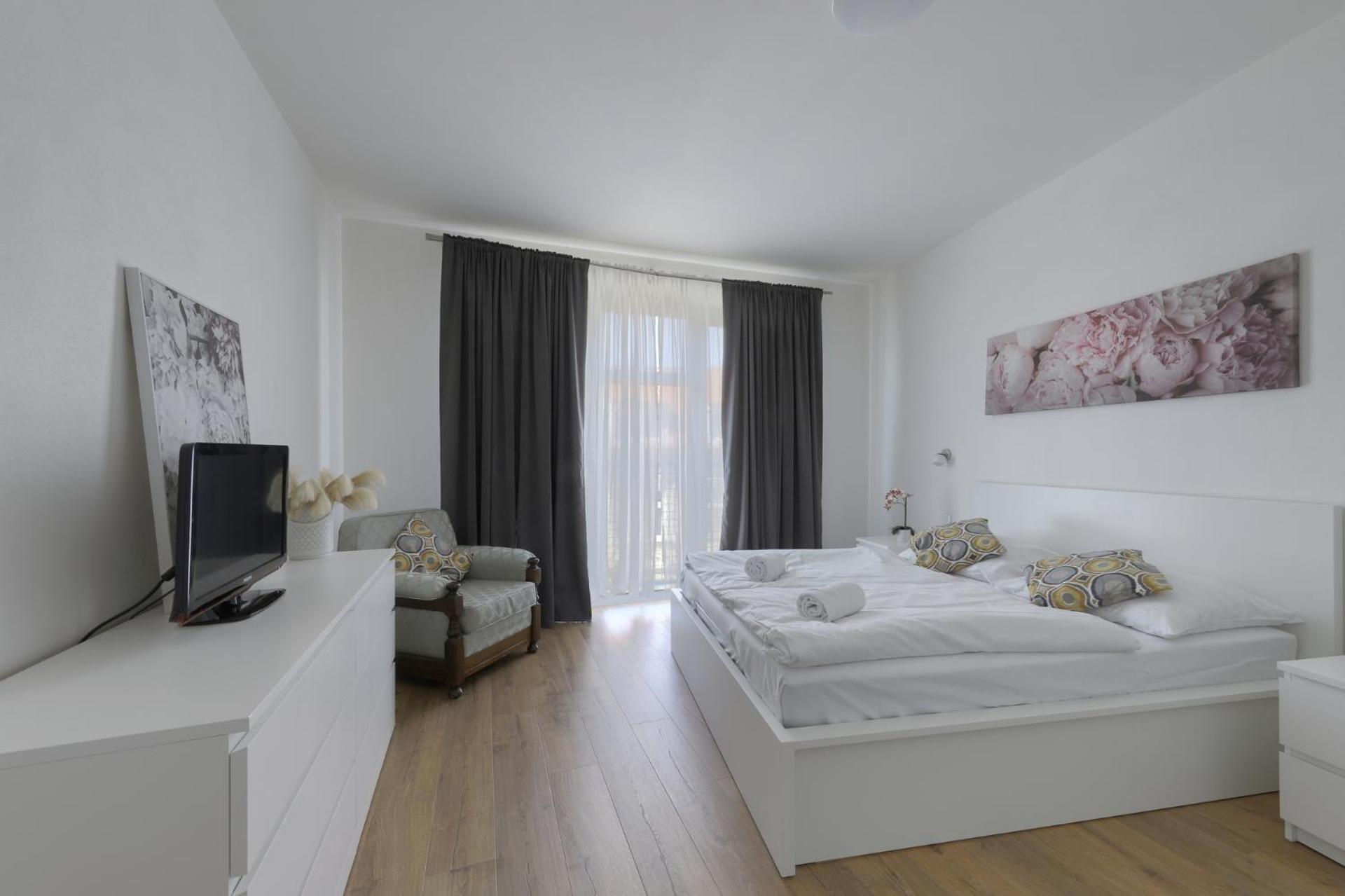 Shon Apartment Old Town บราติสลาวา ภายนอก รูปภาพ